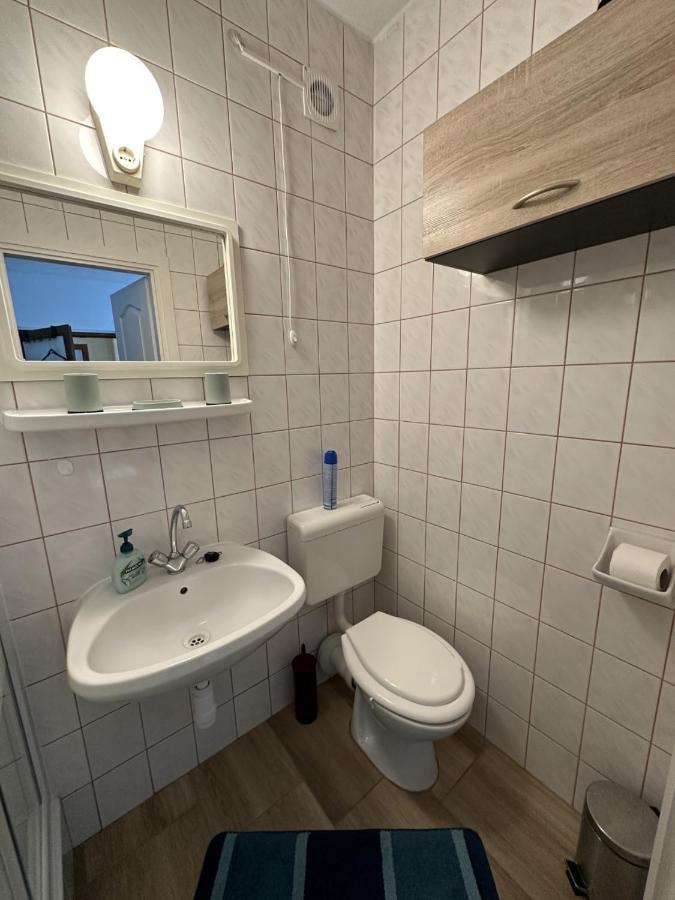 Haus Gizella Hotel Harkány Buitenkant foto
