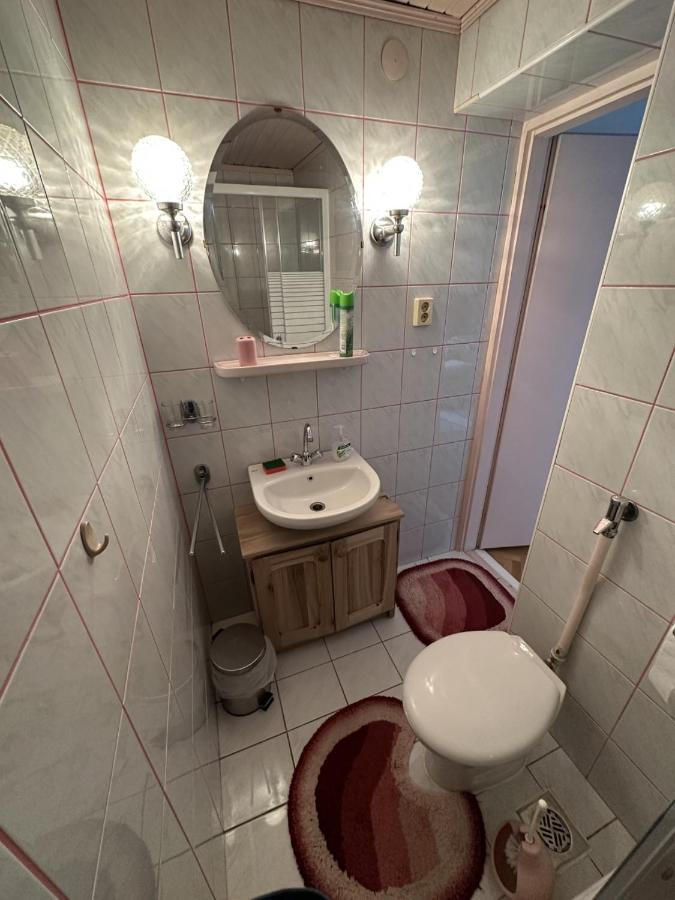 Haus Gizella Hotel Harkány Buitenkant foto